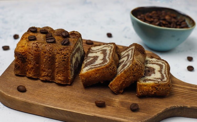 how to cool the cake faster