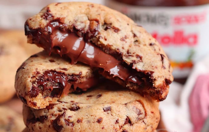 nutella stuffed cookie