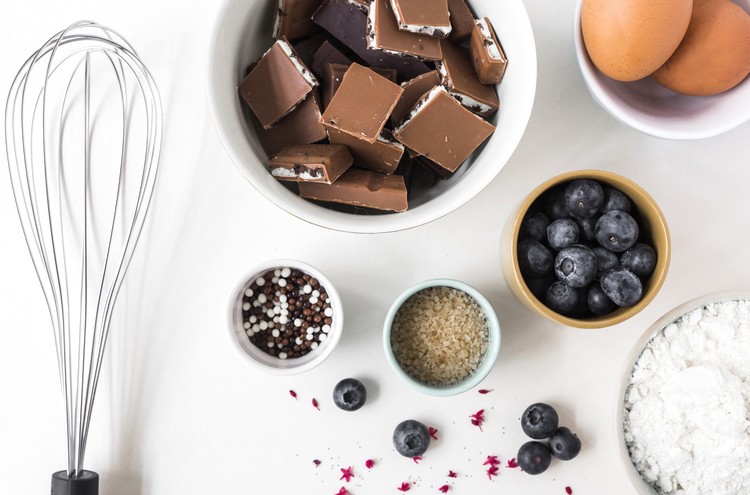 why the cake batter gets bubbles