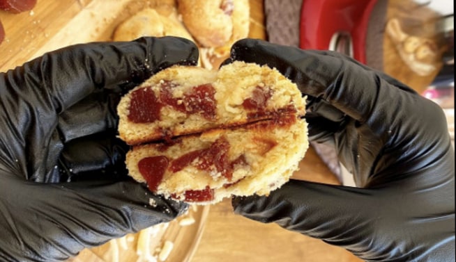 romeo and juliet cookie