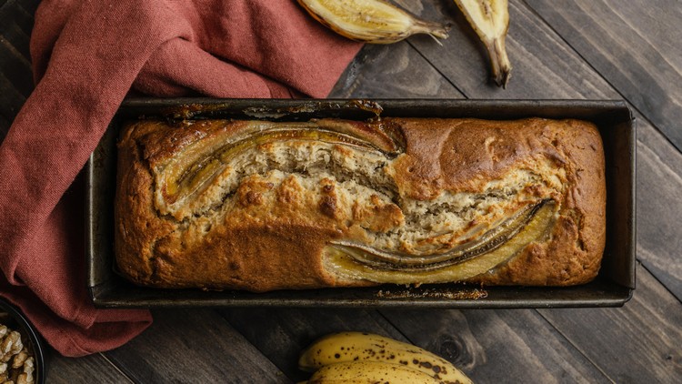 what is the best banana to bake cake
