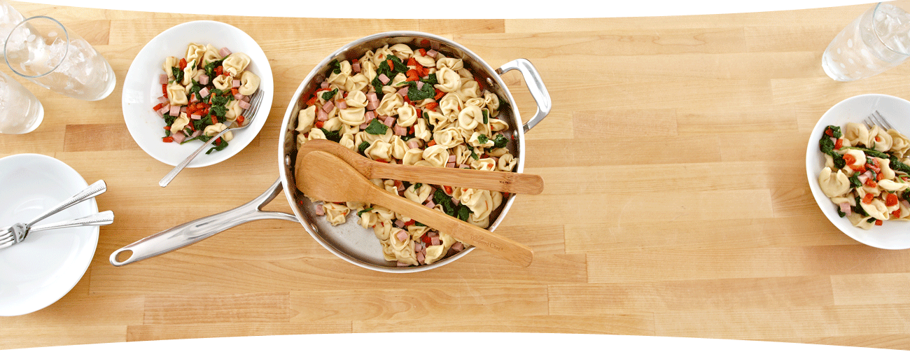 Do Pampered Chef pans have a lifetime warranty?