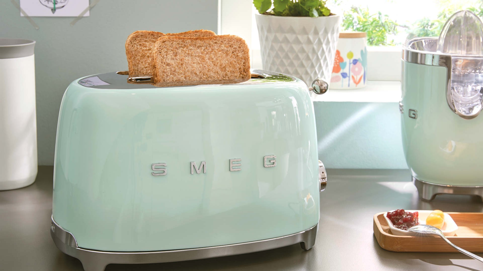 Is Smeg toaster worth the money?