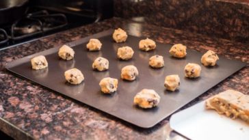 Are AirBake cookie sheets better?