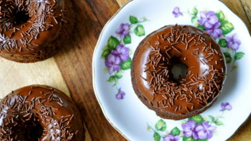 Are Doughnuts baked or fried?