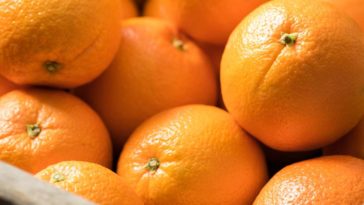 Are blood oranges safe to eat?
