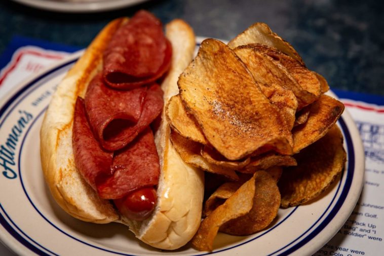 Are hot dogs and bologna the same?