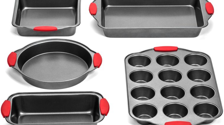 Are nonstick baking pans safe?