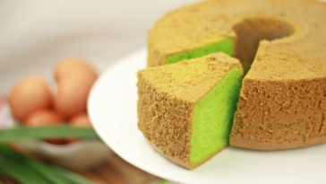 Can I bake a chiffon cake in a regular cake pan?