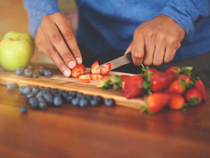 Can I eat an apple on a low carb diet?