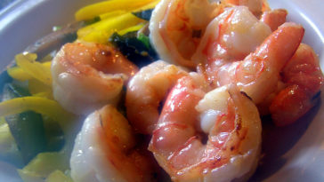 Can I eat calamari if I'm allergic to shellfish?