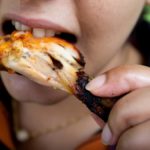 Can I eat cooked chicken 6 days old?