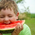 Can I eat watermelon with other fruits?