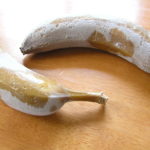 Can I freeze bananas with the peel on?