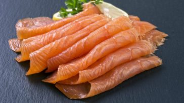 Can I get food poisoning from salmon?