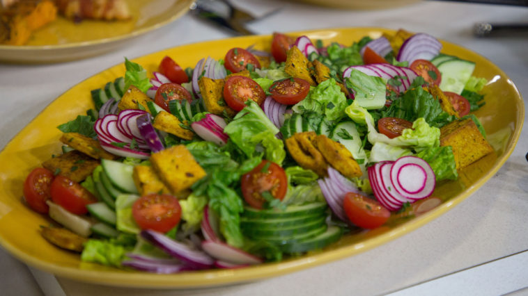 Can I prepare a salad the night before?