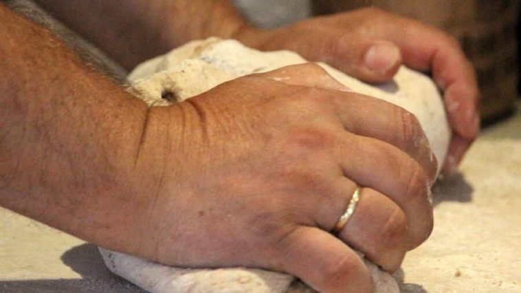 Can I use a dough hook instead of kneading?