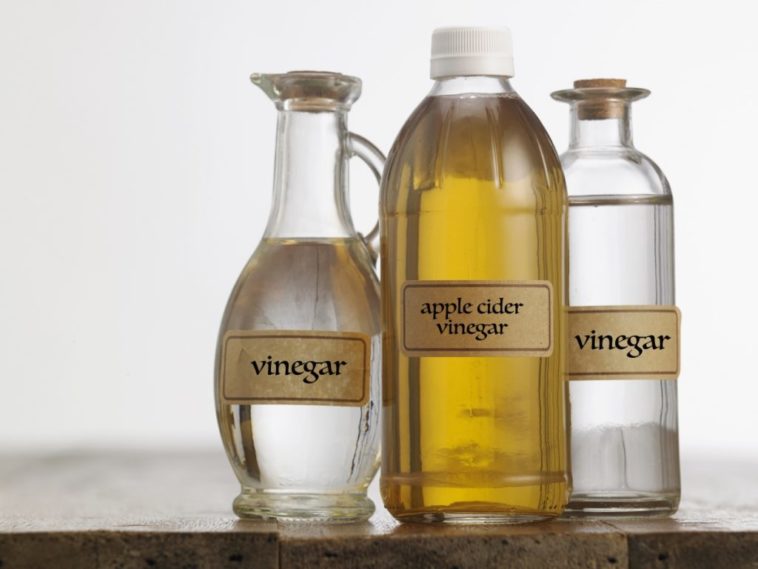 Can I use apple cider vinegar instead of white vinegar for dying eggs?