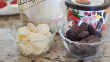 Can I use candy melts for chocolate covered strawberries?