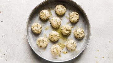 Can Rhodes rolls rise too long?