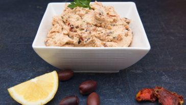 Can Vegans have hummus?