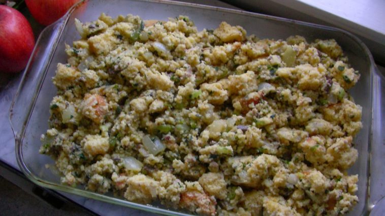 Can cornbread dressing spoil?