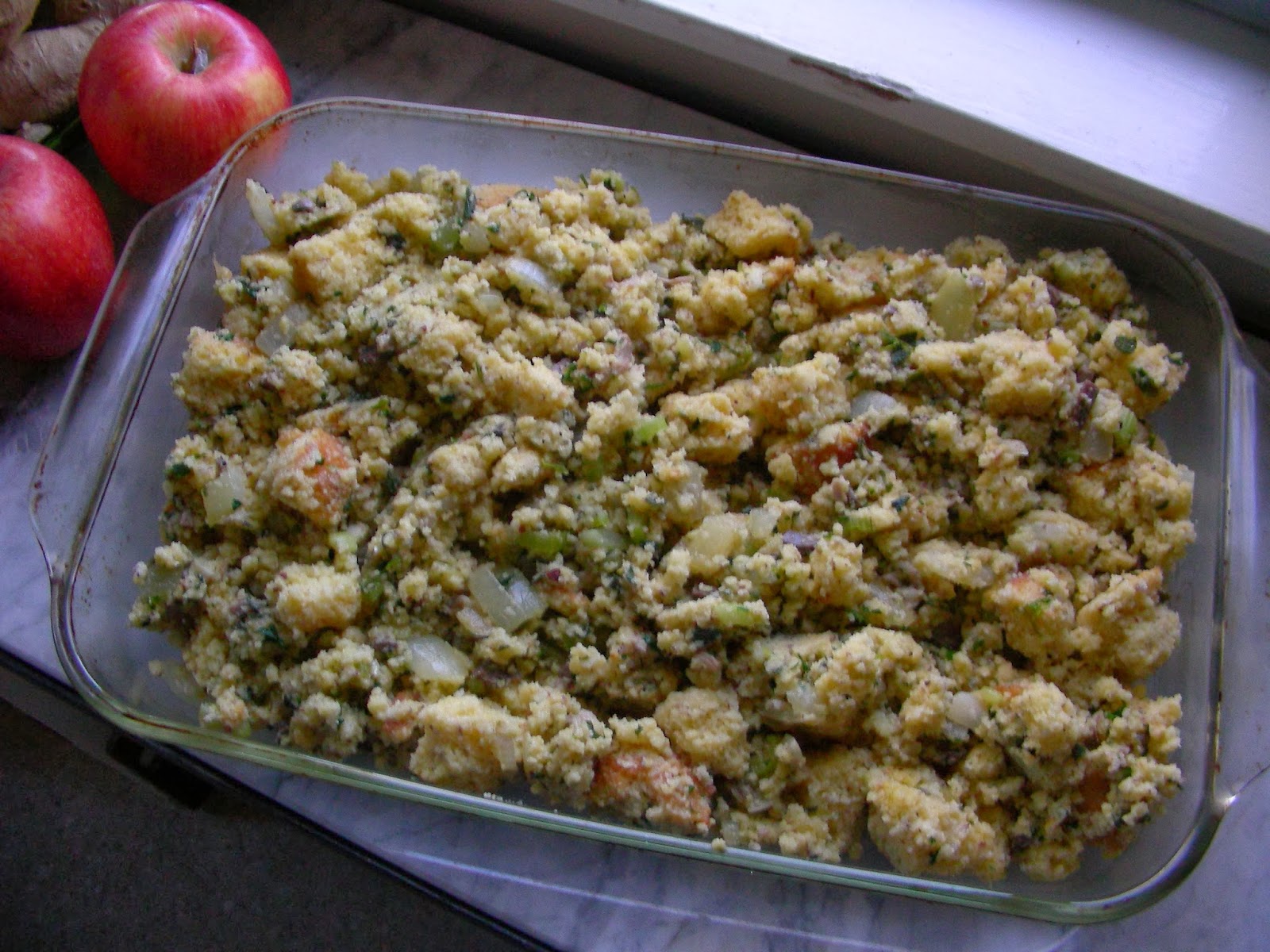 Can cornbread dressing spoil? - Foodly