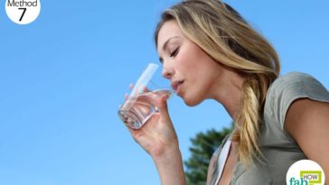 Can drinking water flush out yeast infection?