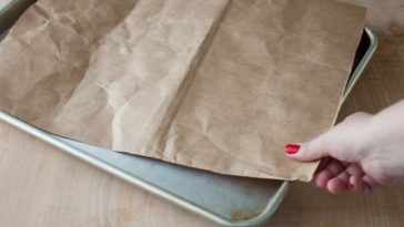 Can parchment paper be used as shelf liner?