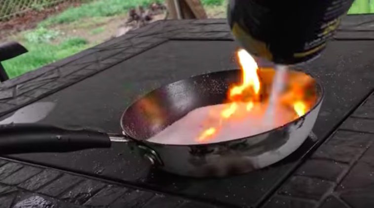 Can salt put out a grease fire?