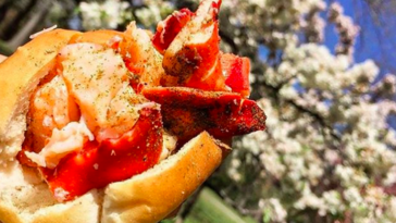 Can spoiled lobster kill you?