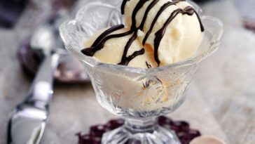 Can you add Flavour to vanilla ice cream?