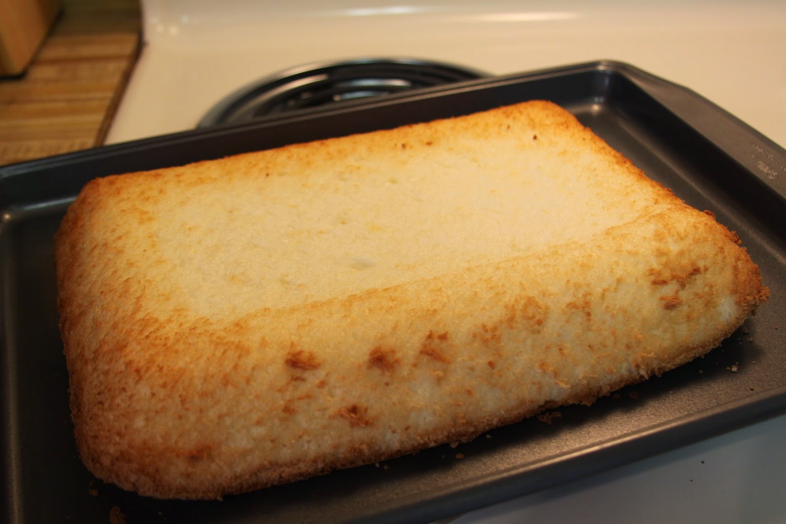 Can you bake angel food cake in a 9x13 pan? - Foodly