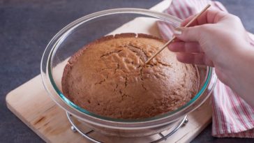 Can you bake pie in a glass dish?