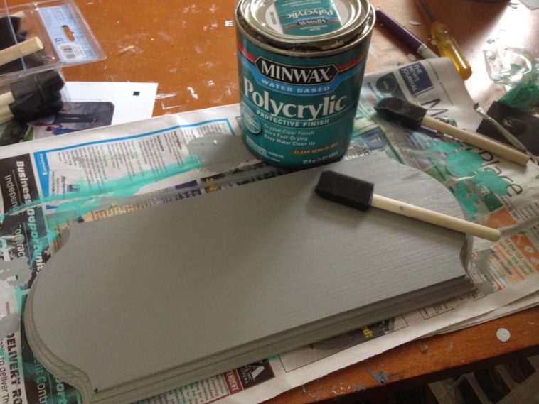 Can you clear coat over Cricut vinyl?