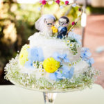 Can you decorate a cake with real flowers?