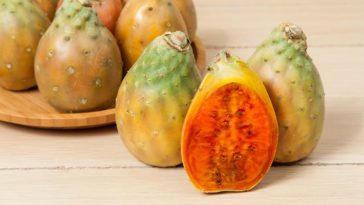 Can you eat all prickly pear?