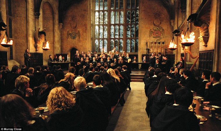 Can you eat at Hogwarts?