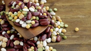 Can you eat butter beans raw?