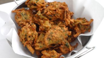 Can you eat onion bhajis without cooking?