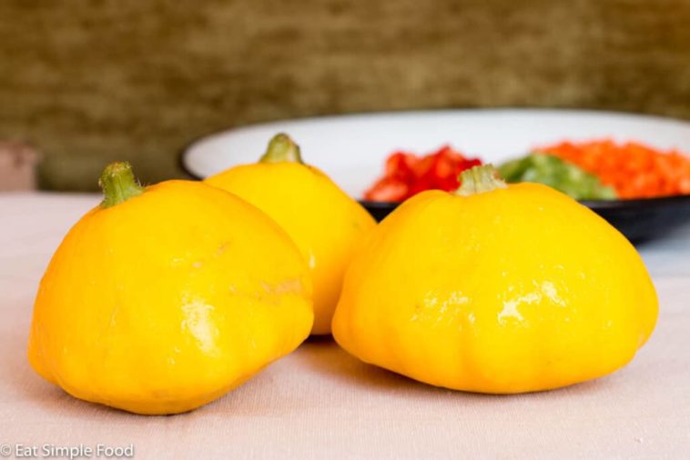 Can you eat patty pan squash raw?