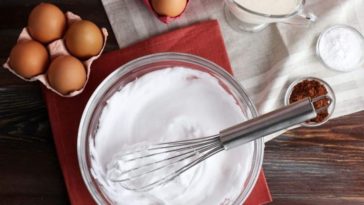 Can you fluff eggs in a blender?