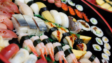 Can you get food poisoning from sushi?