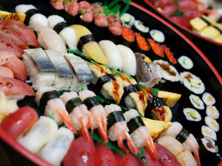 Can you get food poisoning from sushi?