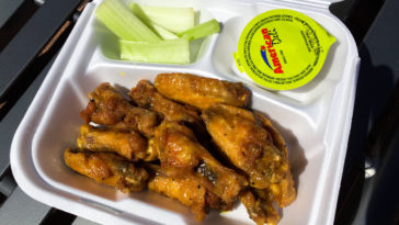 Can you get lemon pepper wet at WingStop?