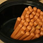 Can you keep hot dogs warm in a crockpot?