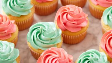 Can you leave a buttercream frosted cake out overnight?