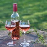 Can you make rosé wine by mixing red and white?