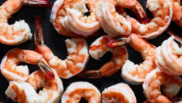 Can you pair red wine with shrimp?