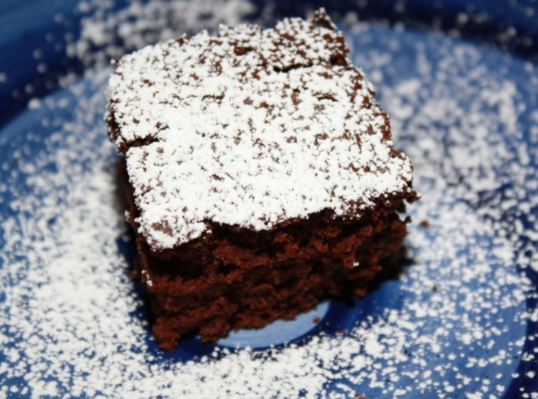 Can you put 2 cake mixes in 9x13 pan?